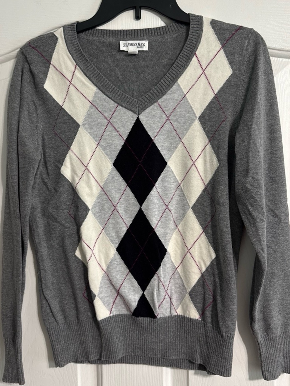 St. John's Bay Gray Argyle V-Neck Sweater with Black Diamonds
